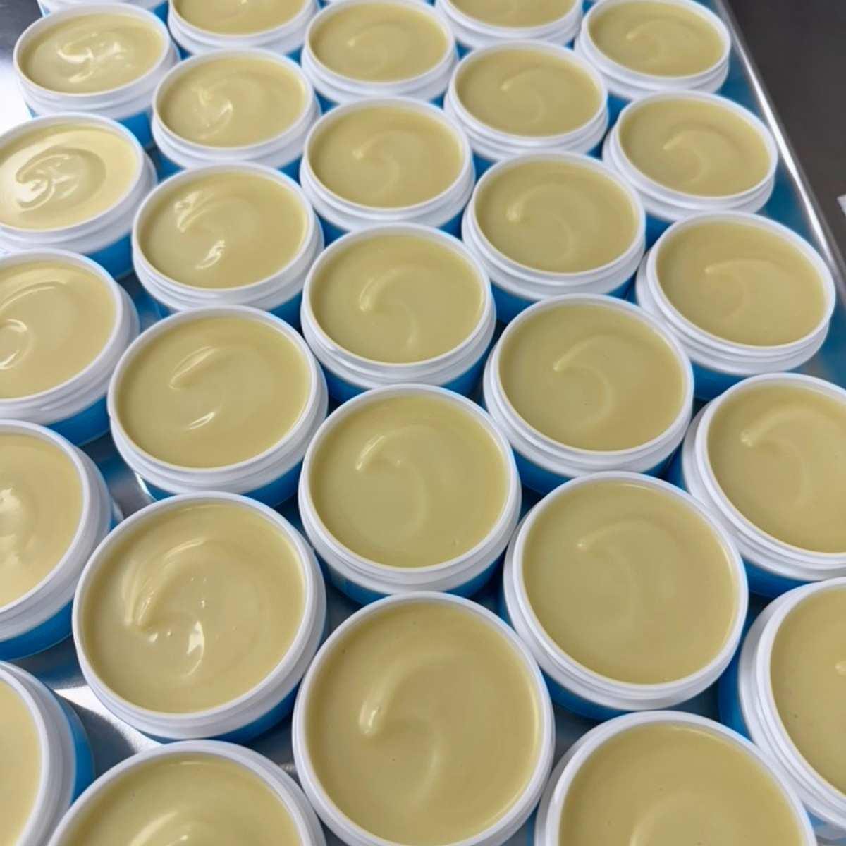 handmade hellomellow relax body butter just poured open on tray