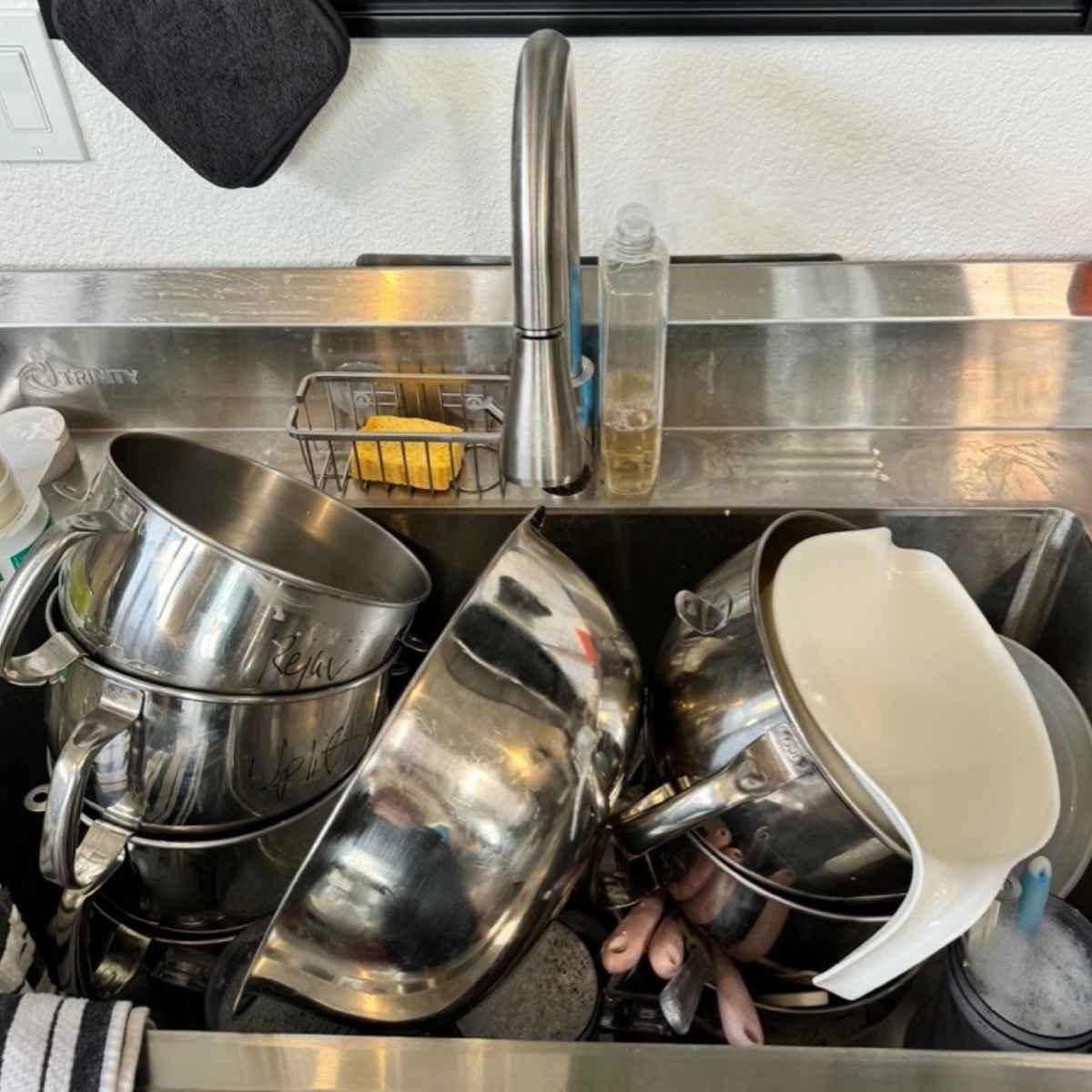 kitchen clean up at hellomellow natural handmade bodycare